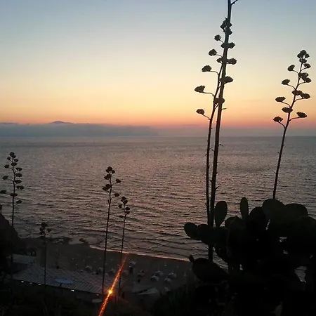 Il Tramonto Holiday home *